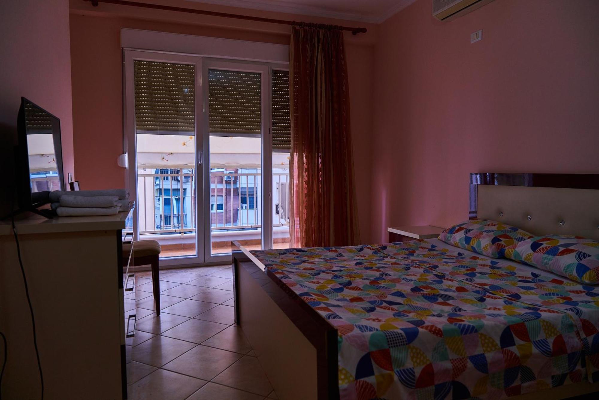 Kalpazo Home Skanderbeg Square Tirana Exteriér fotografie